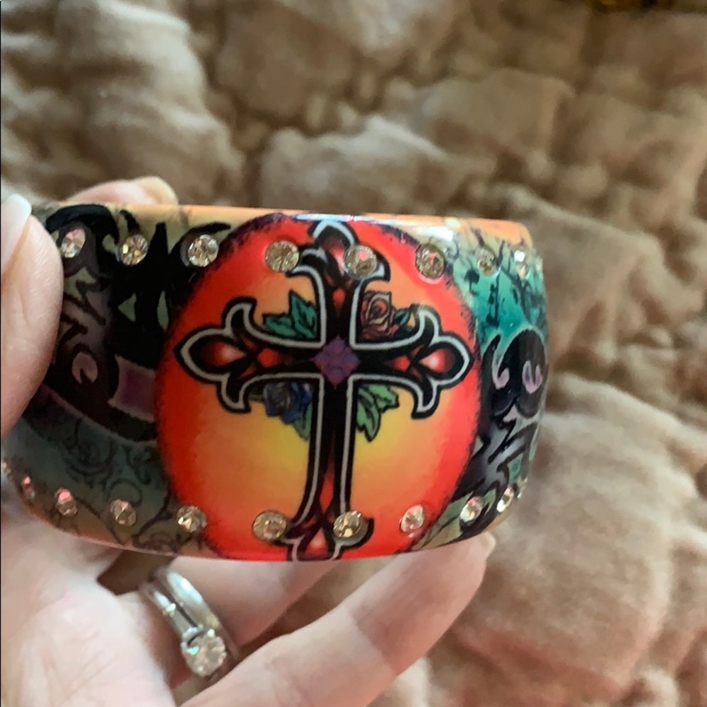 Adorable cross bangle